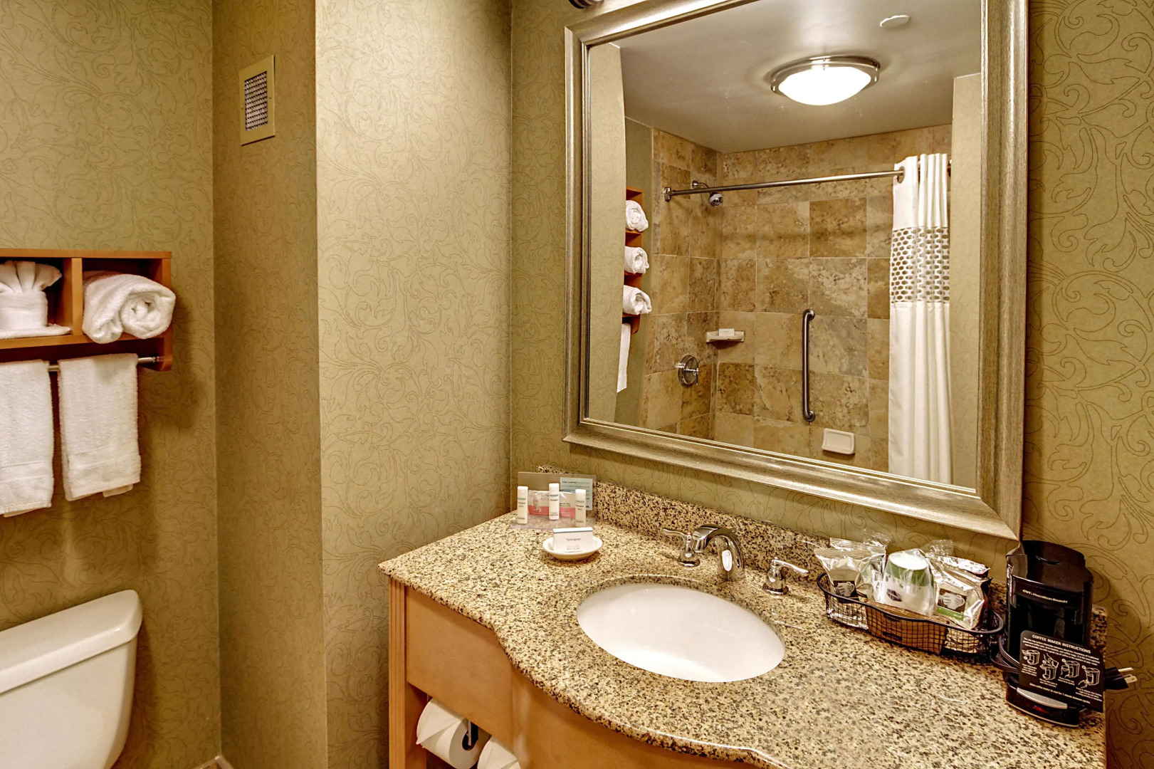 Photo - Hampton Inn & Suites Nashville-Vanderbilt-Elliston Place