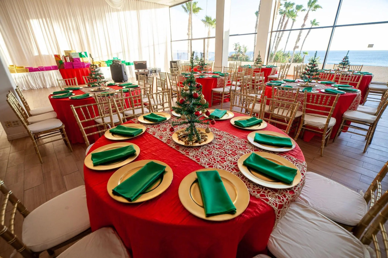 Photo - Las Rocas Resort & Spa