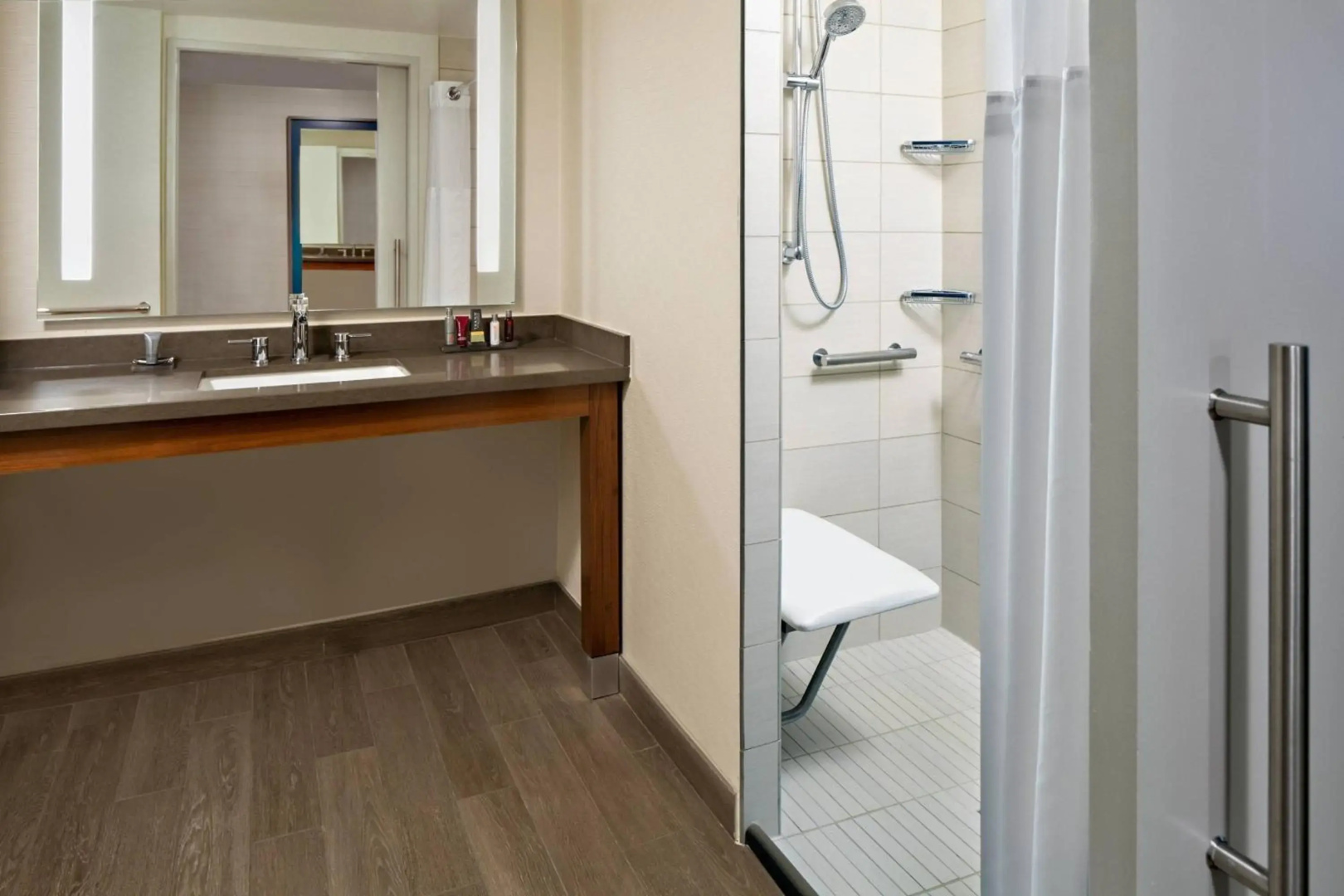 Photo - Houston Airport Marriott at George Bush Intercontinental