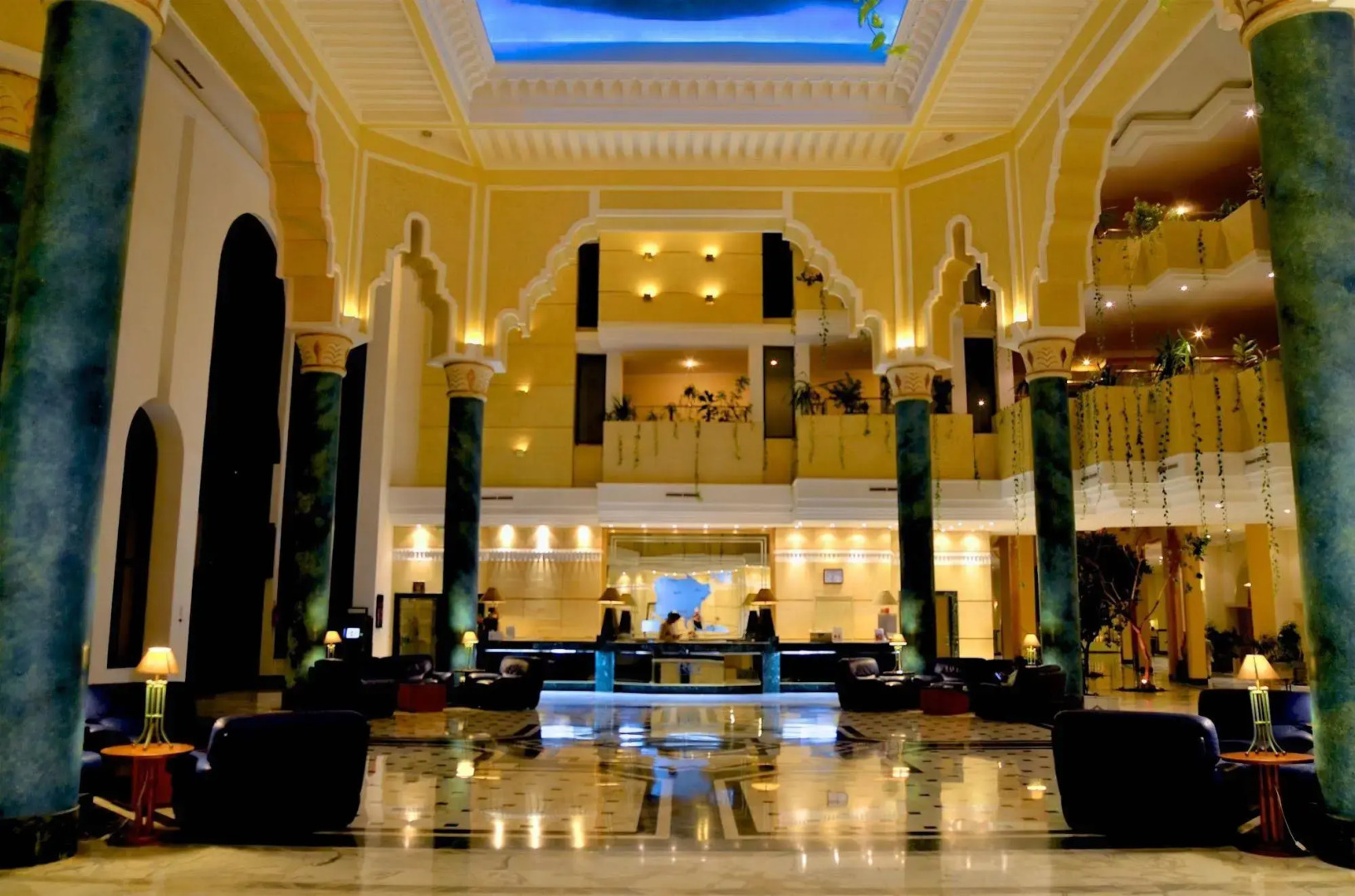 Foto - Royal Garden Palace - Families and Couples