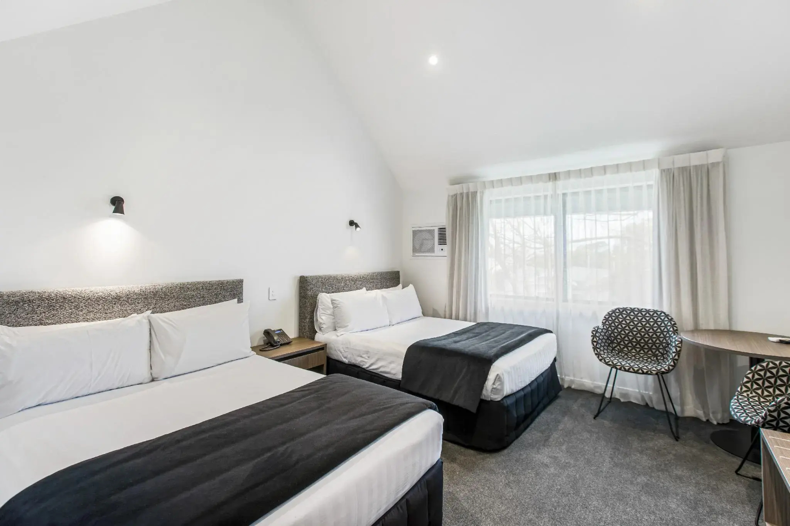 Photo - The Surrey Hotel