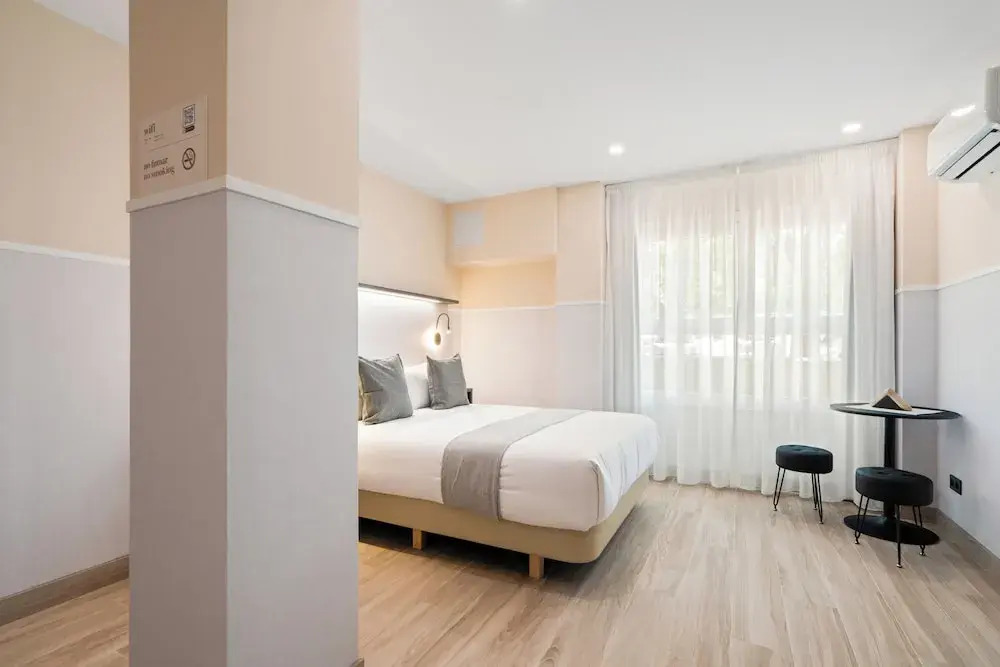 Photo - Dobo Madrid Molins