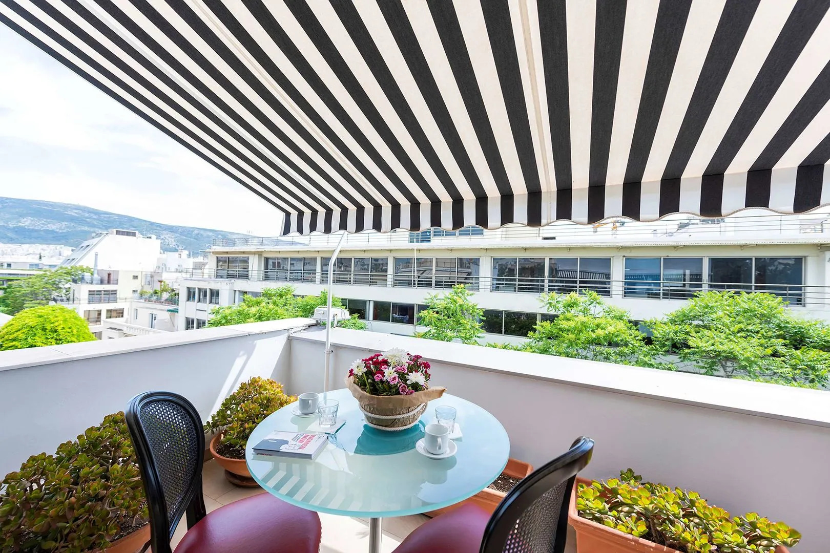 Foto - Best Western Plus Embassy Hotel