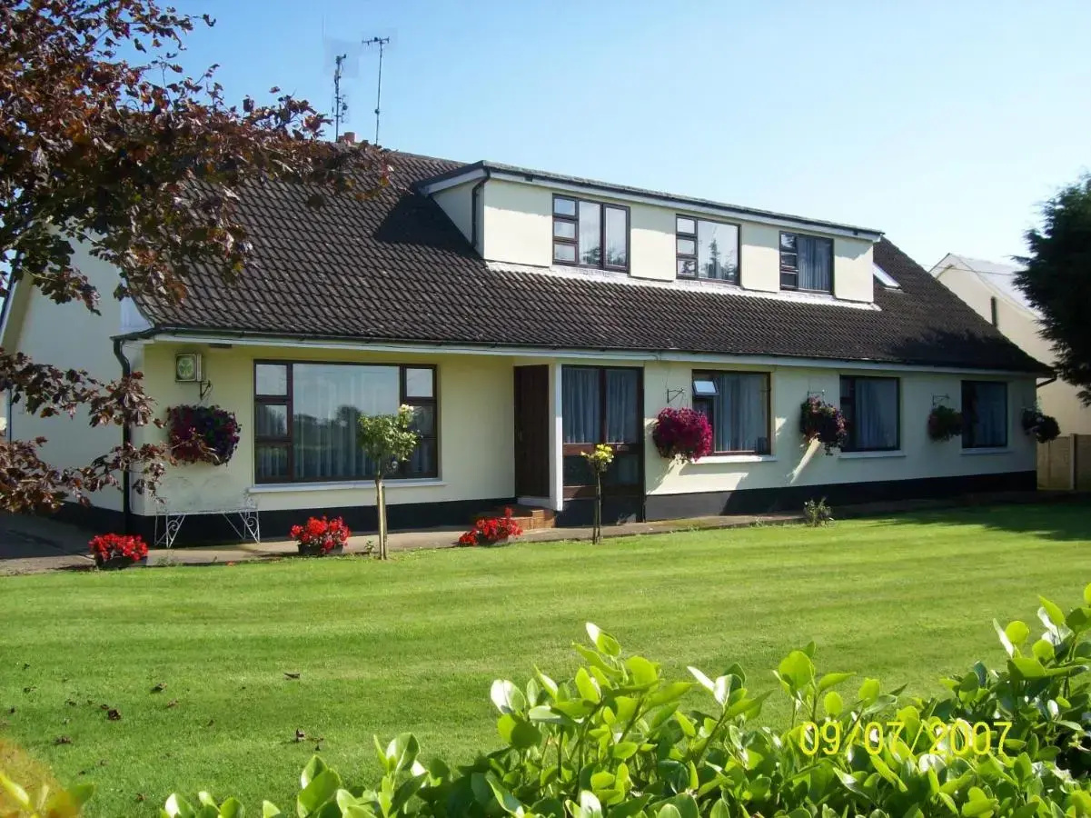 Photo - Hillview House