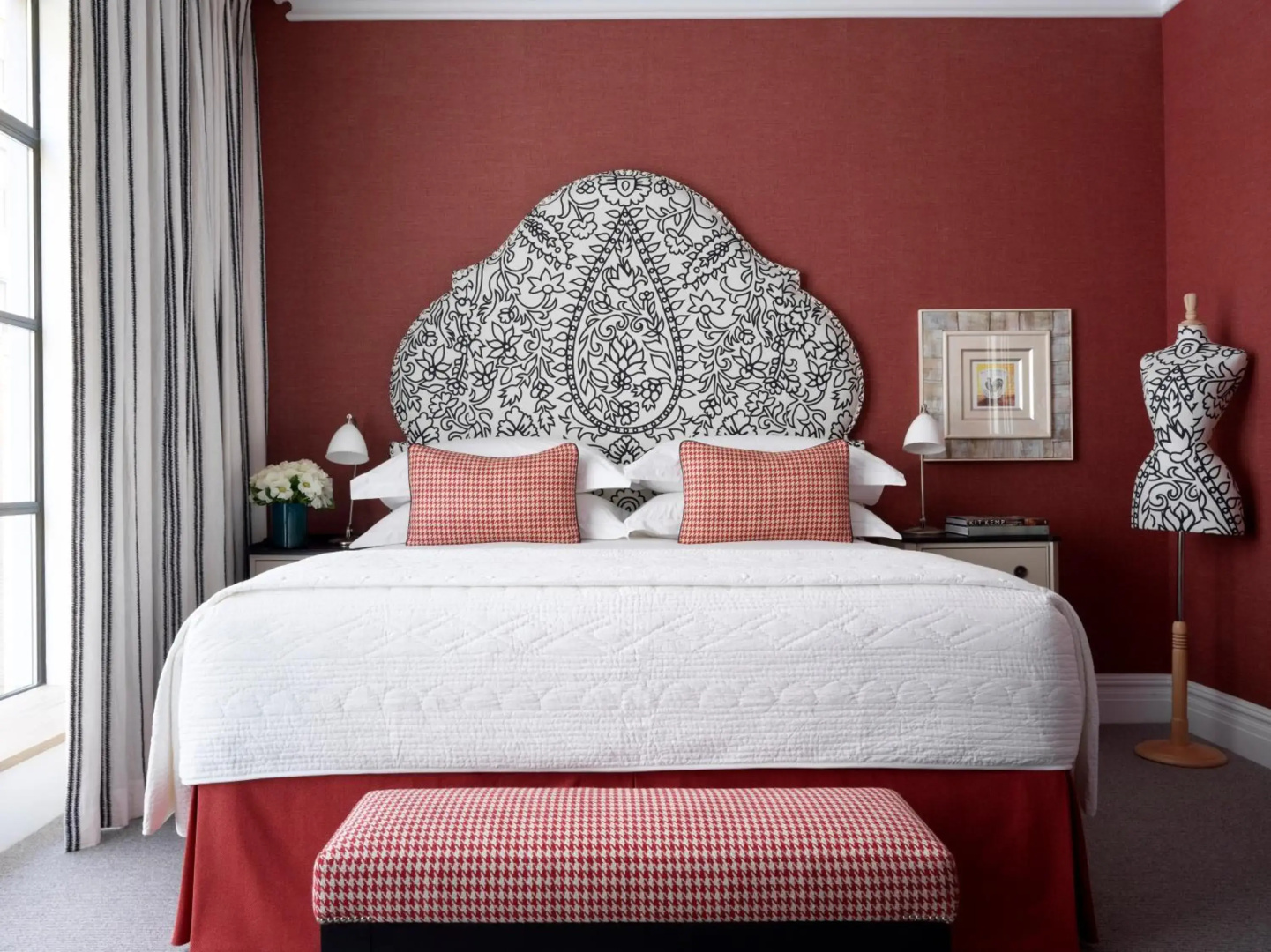 Photo - The Whitby Hotel