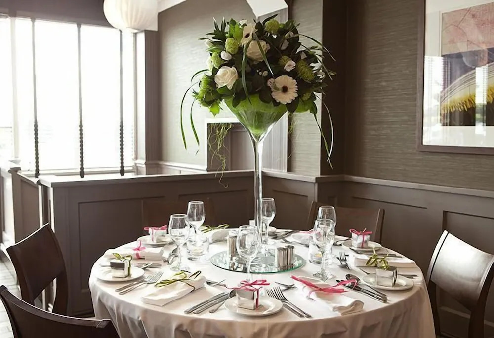 Photo - St Ives Hotel