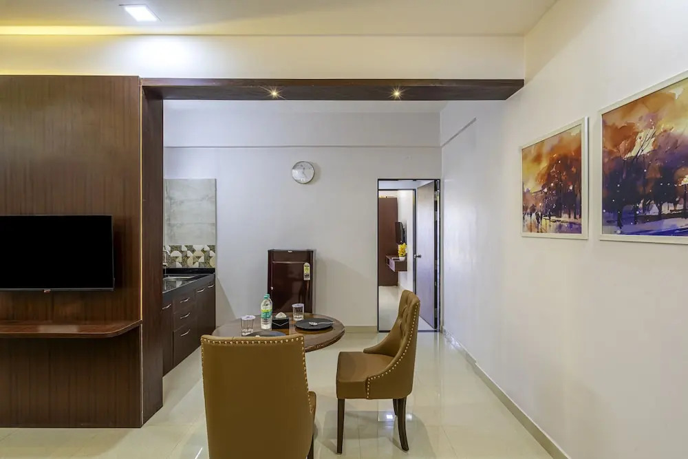 Foto - StayBird - Divine Suites, Business Hotel, Kharadi