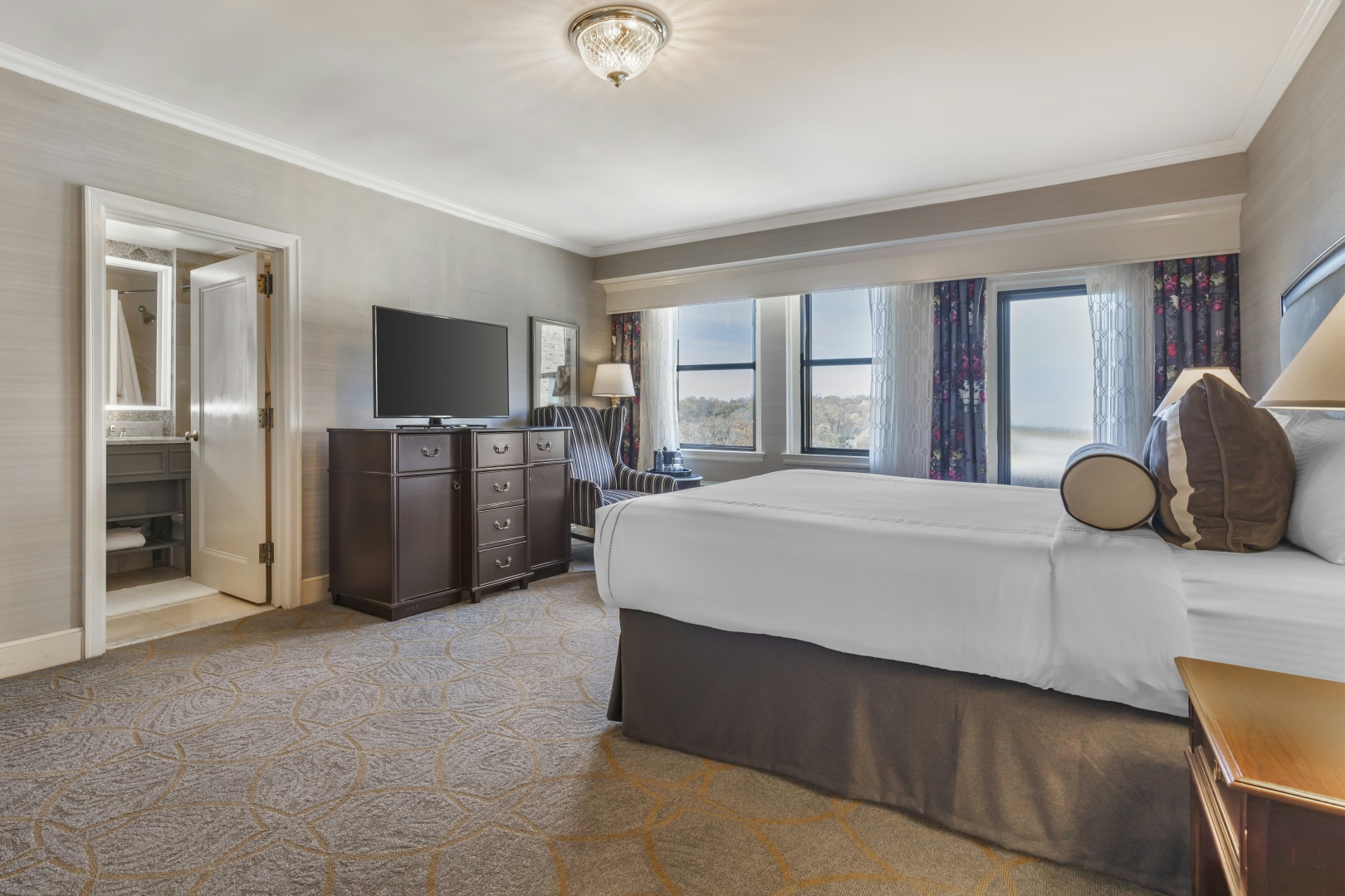 Foto - Omni Shoreham Hotel