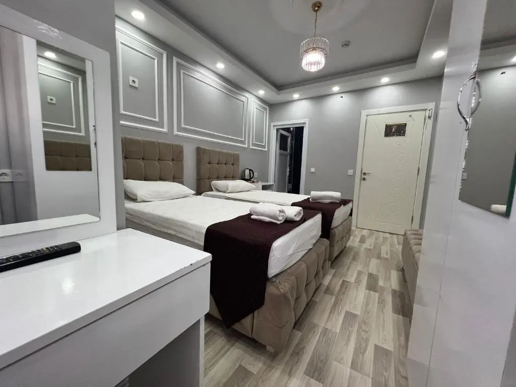 Photo - Modena Hotel