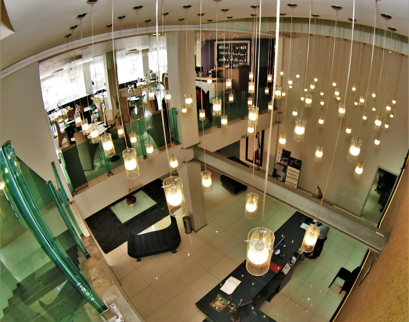 Foto - HVH by Yaxché