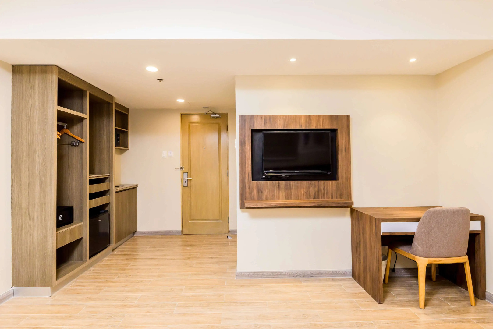 Photo - SureStay Plus by Best Western Cebu City