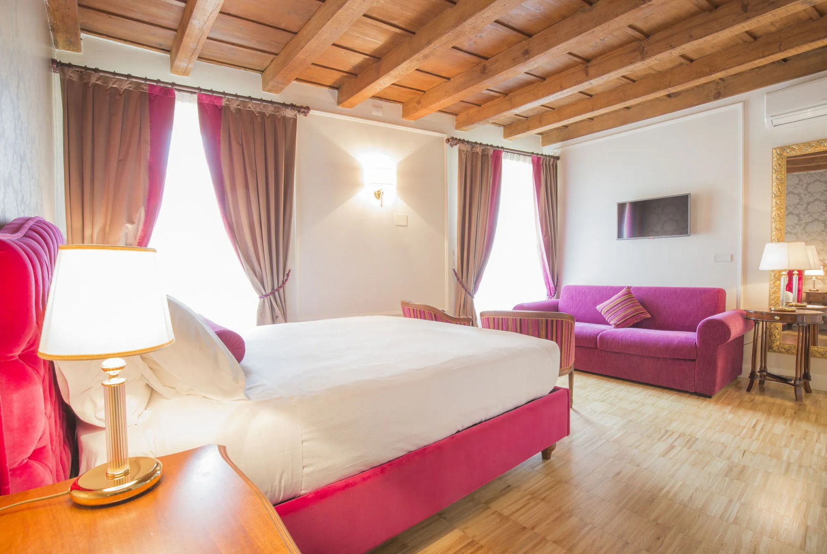 Photo - Lady Capulet Apartments