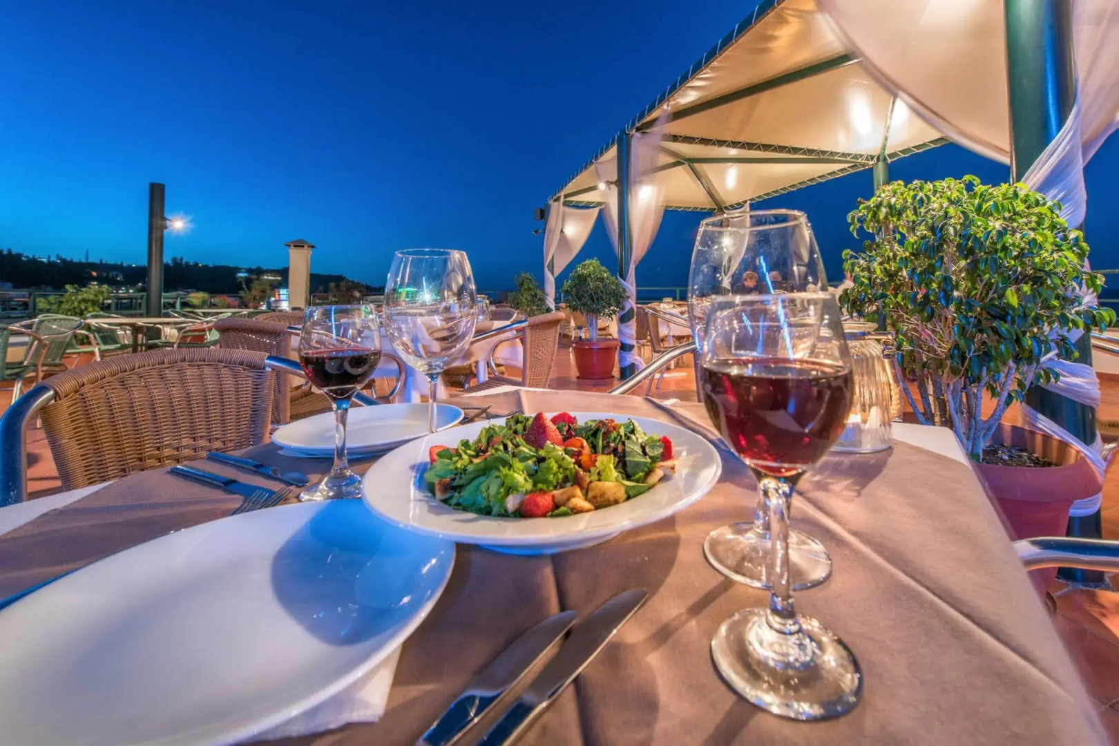 Photo - Strada Marina Hotel