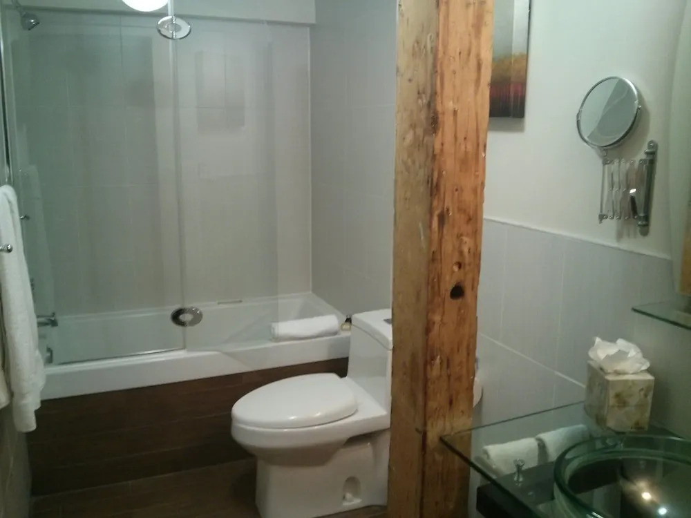 Photo - Lofts du Vieux-Port by Gray Collection