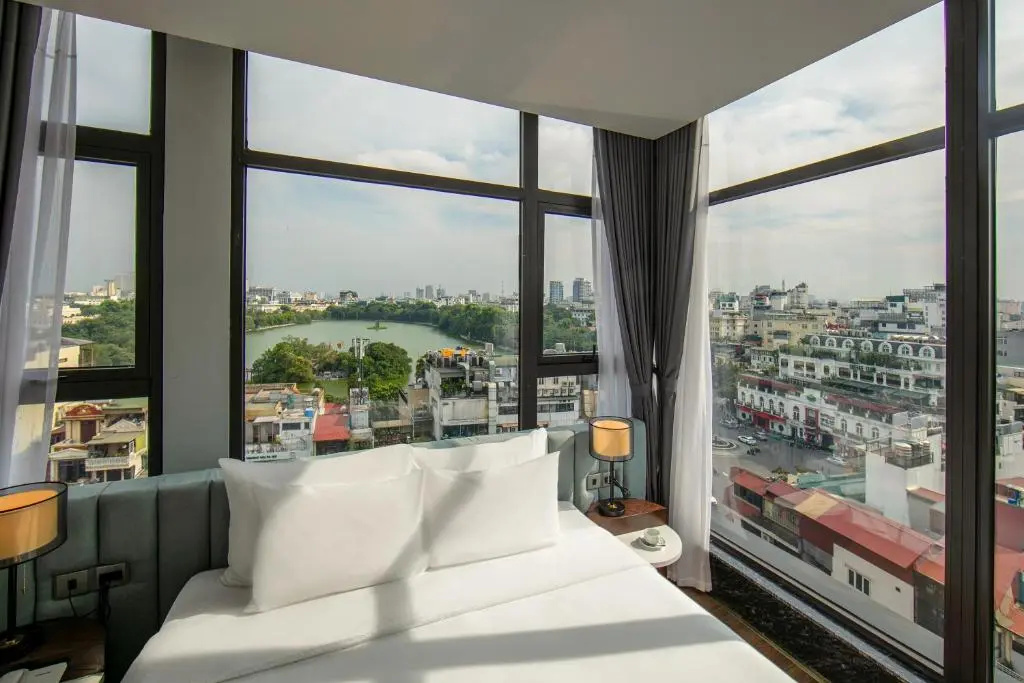 Photo - May De Ville Lakeside Hotel
