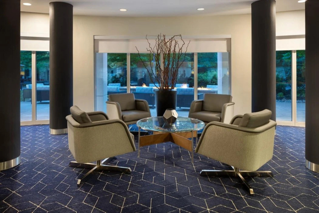 Foto - Courtyard Edison Woodbridge