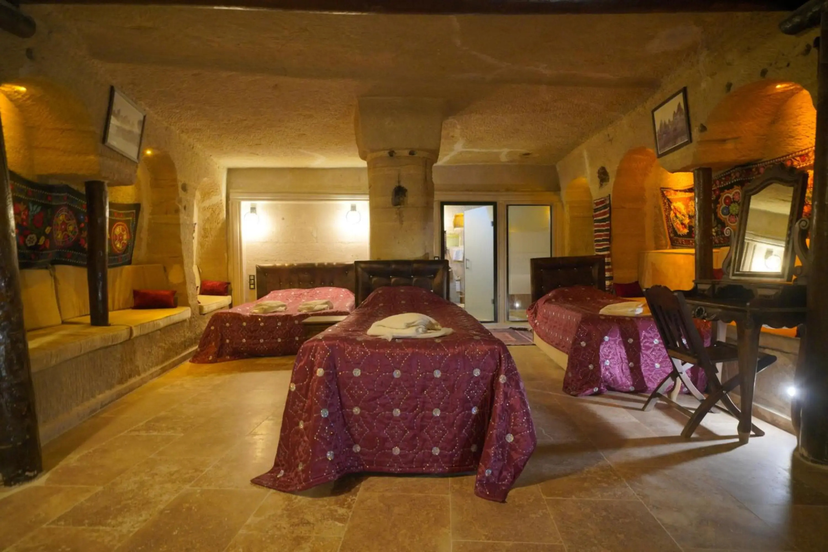 Photo - Travel Inn Cave Hotel
