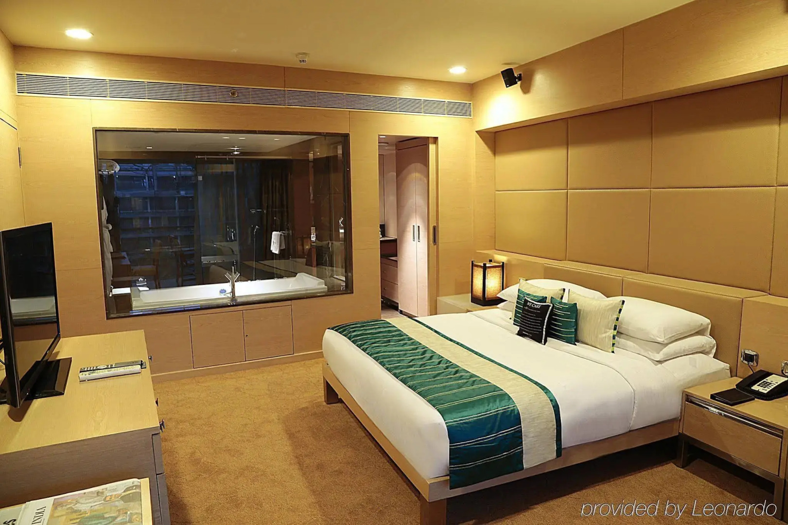 Photo - Hotel Sahara Star