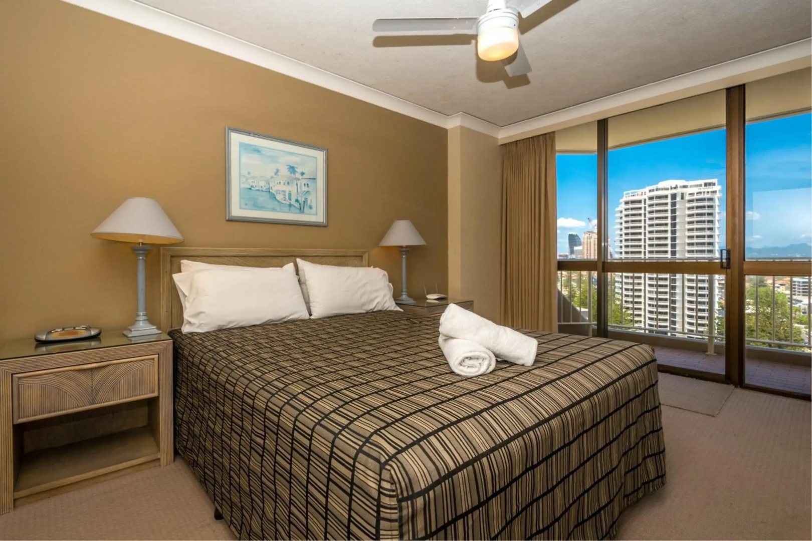 Photo - Breakers North Absolute Beachfront Apartments