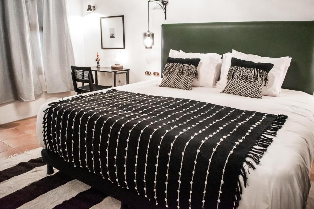 Photo - Mestizo Antigua