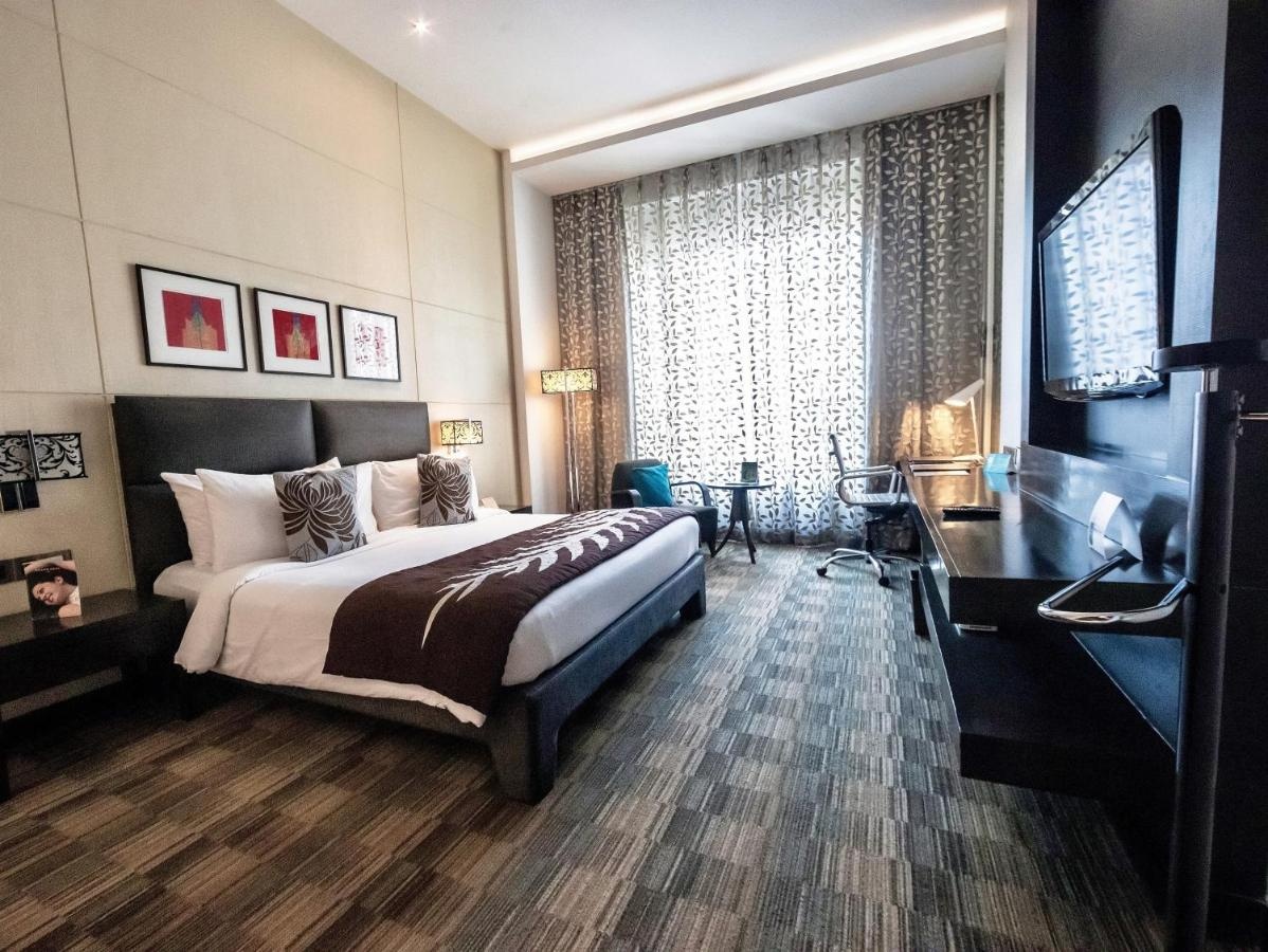 Photo - Meluha The Fern Mumbai, Powai, Series by Marriott