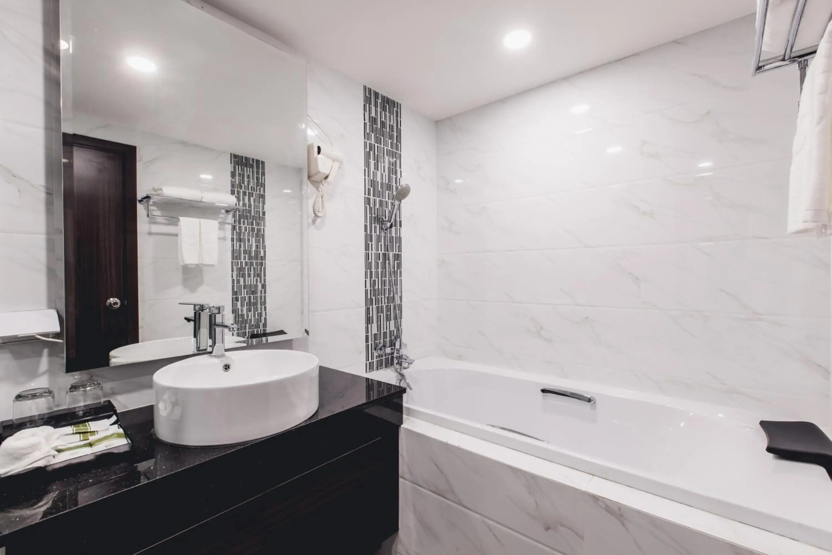 Photo - Golden Jomtien Beach Hotel