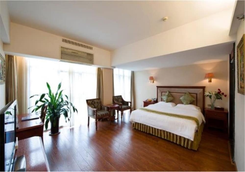 Chengdu Time Jincheng Hotel