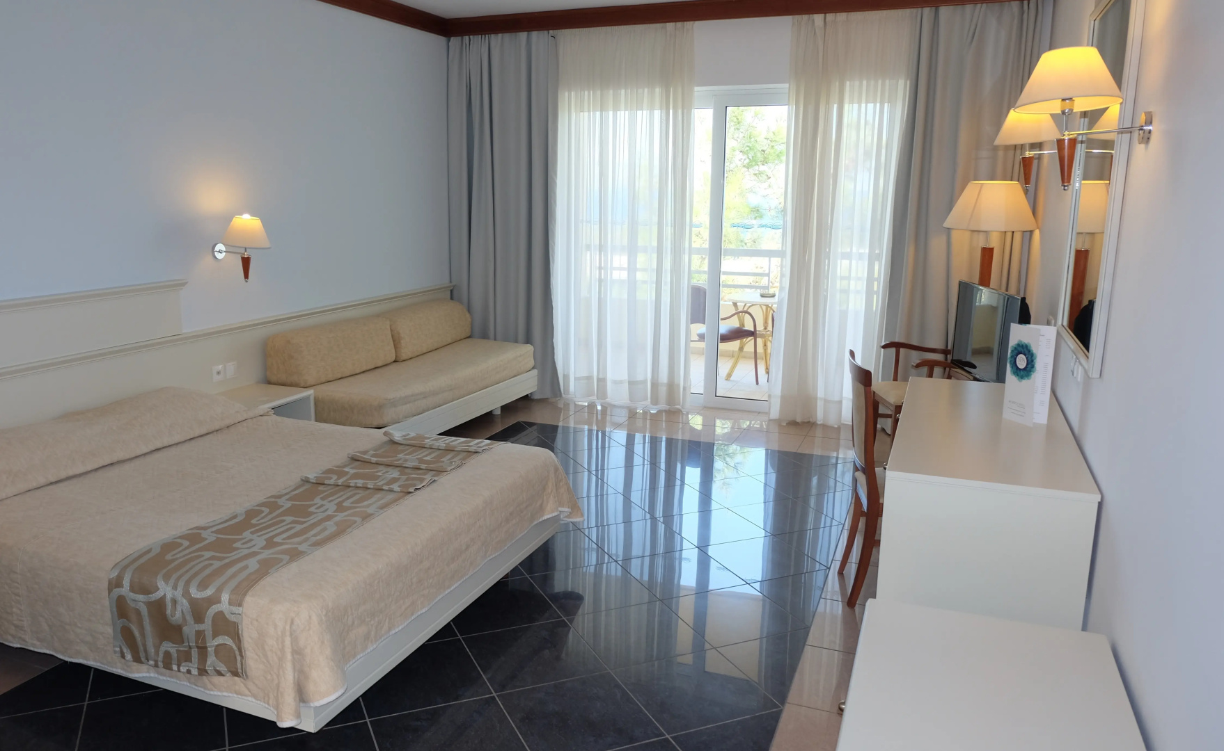 Photo - Kipriotis Maris Suites by Anayia All Inclusive Resorts