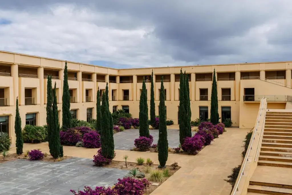 Photo - The Navigator - Colombus All Inclusive