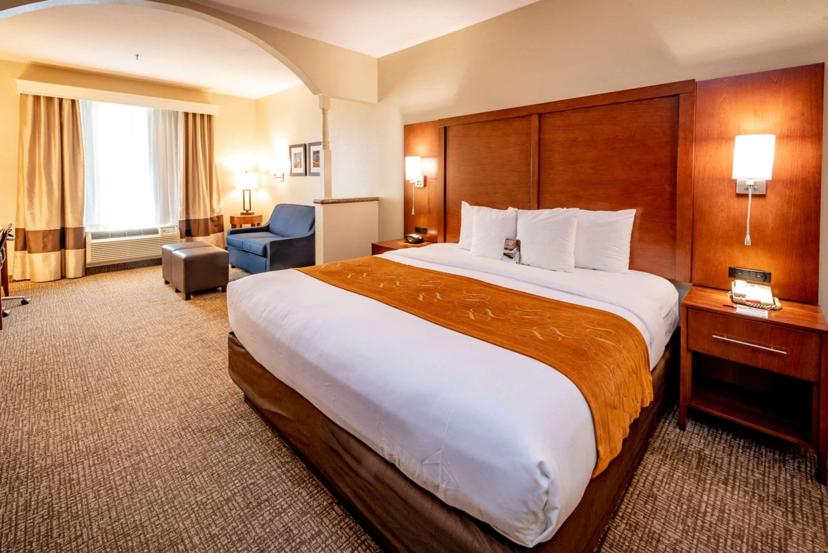 Photo - Comfort Suites Houston near Medical Center- NRG Stadium