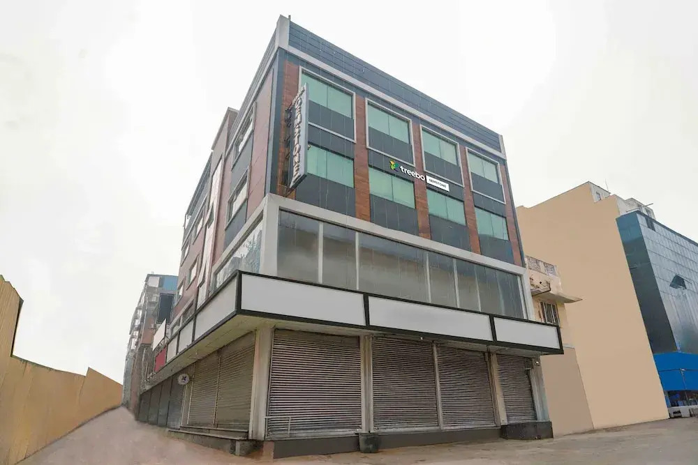 Foto - Treebo Gemstone