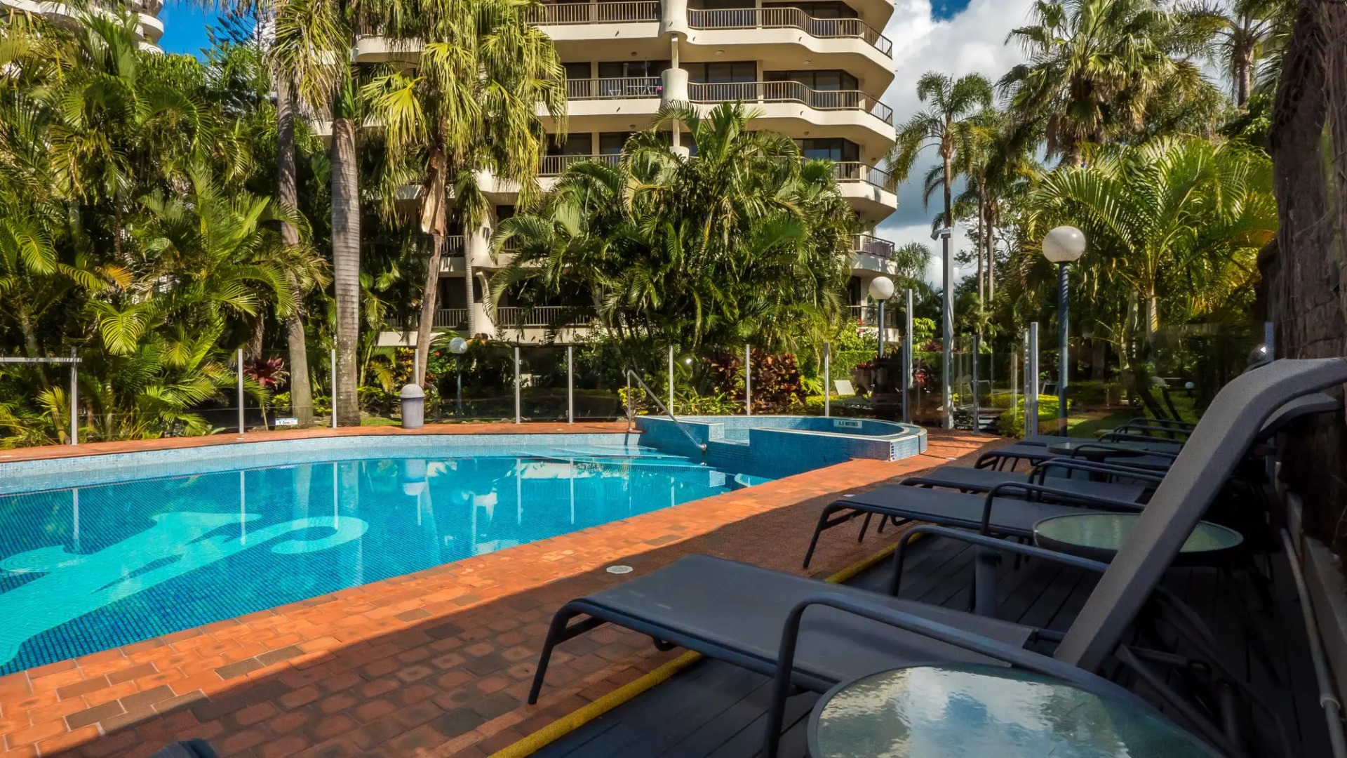 Foto - Aristocrat Apartments