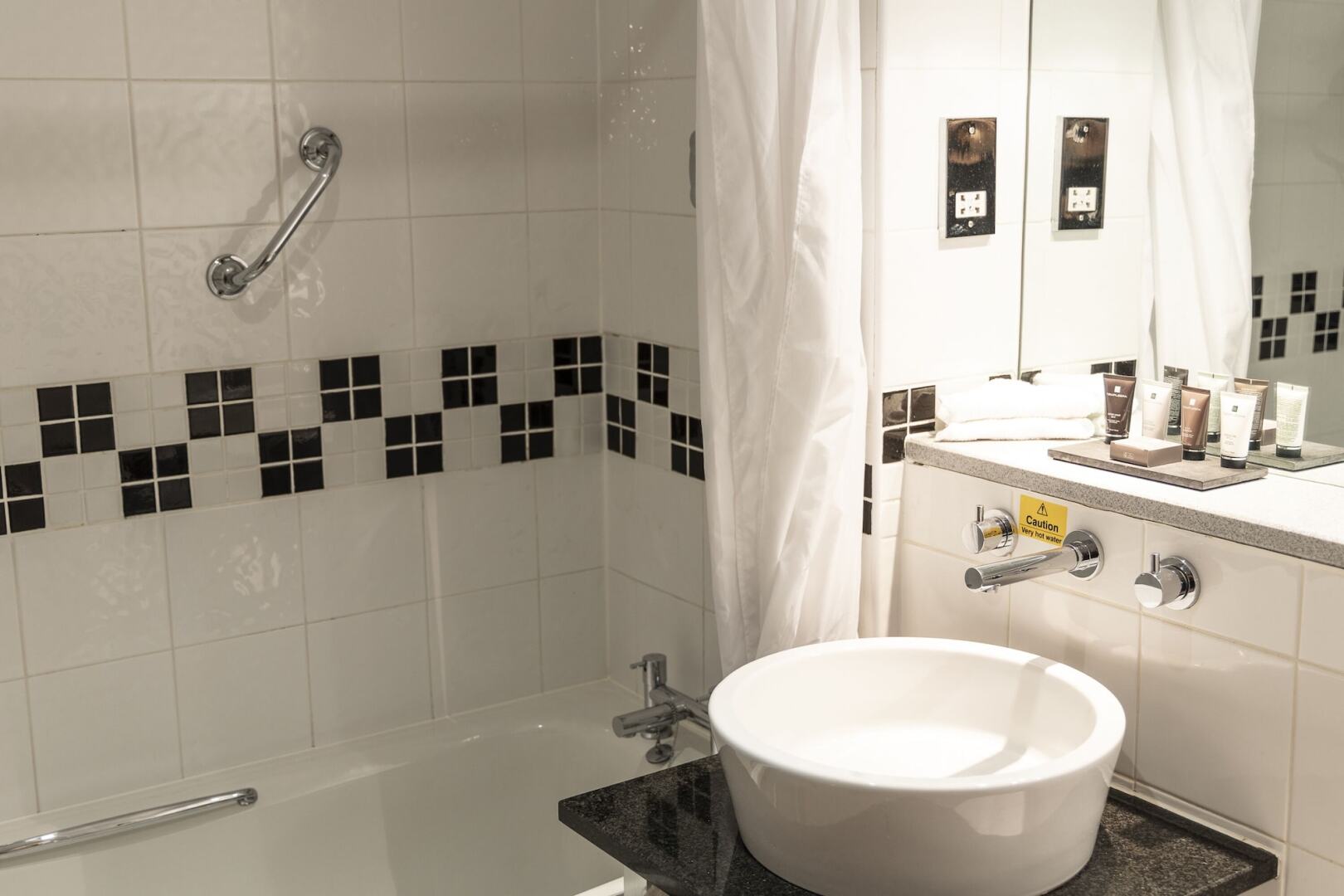 Photo - The Stanneylands