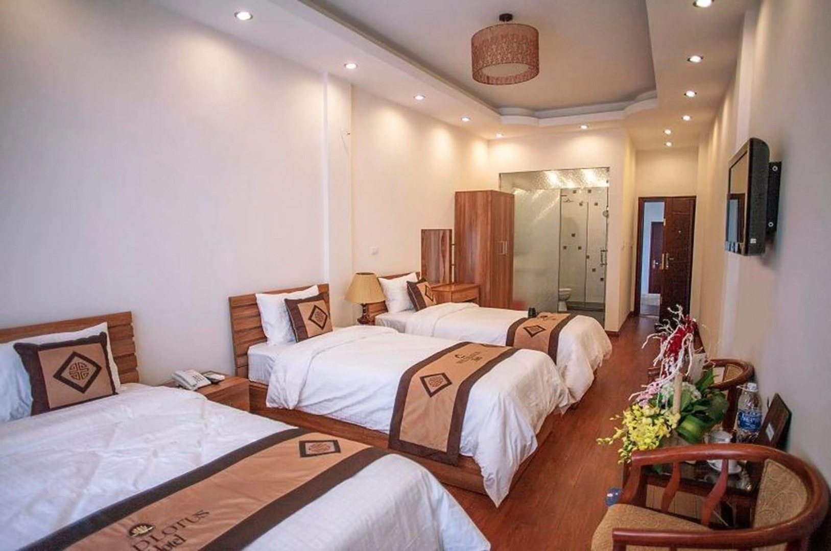 Photo - Wild Lotus Hotel & Travel 2