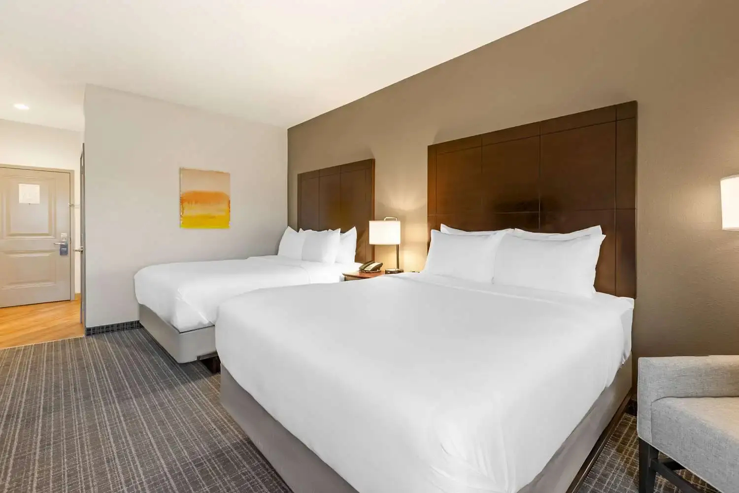 Photo - Comfort Inn & Suites Verona at Turning Stone Resort Casino