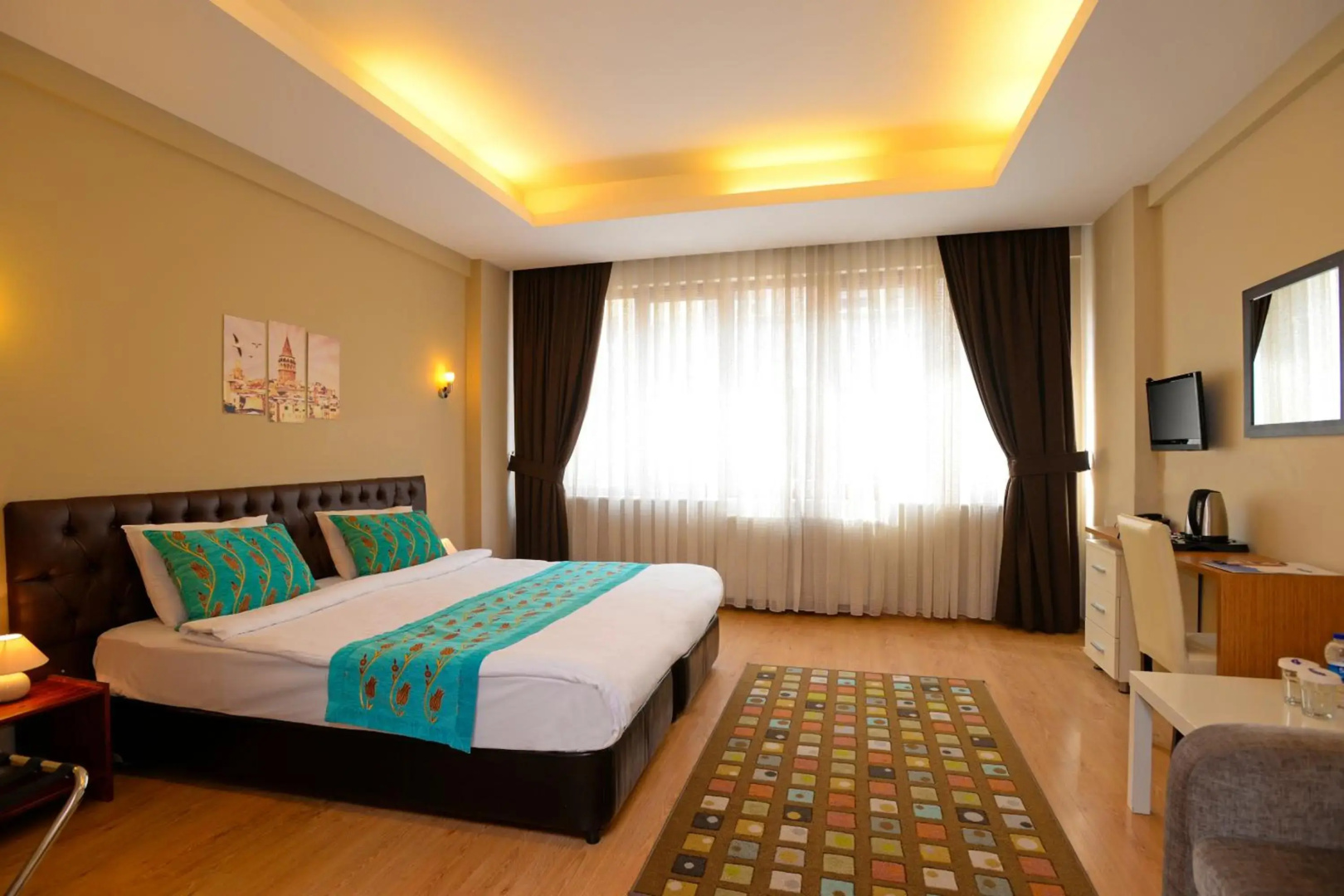 Photo - Retropera Hotel