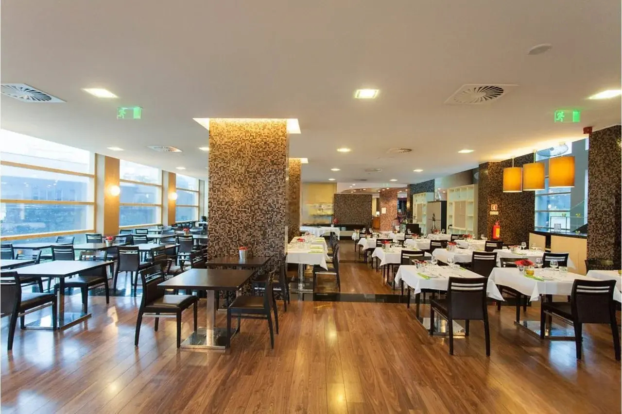 Foto - Axis Porto Business & Spa Hotel