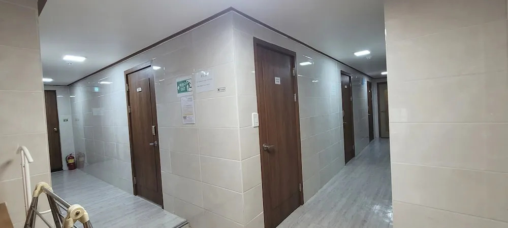 Foto - Sweet House Seoul, Line 2 & 5 - Direct to Hongdae Gangnam