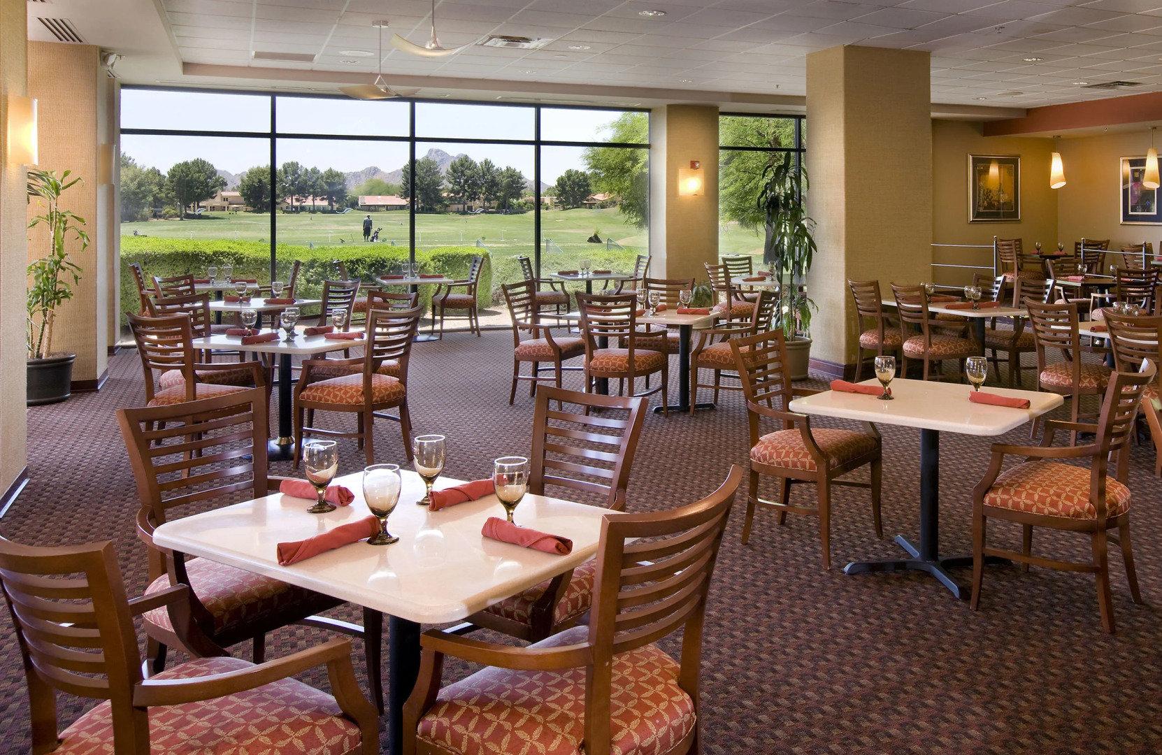 Photo - Embassy Suites by Hilton Phoenix Scottsdale