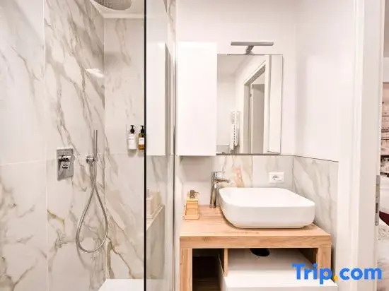 Photo - Caesar's quarters - private rooms in Rome