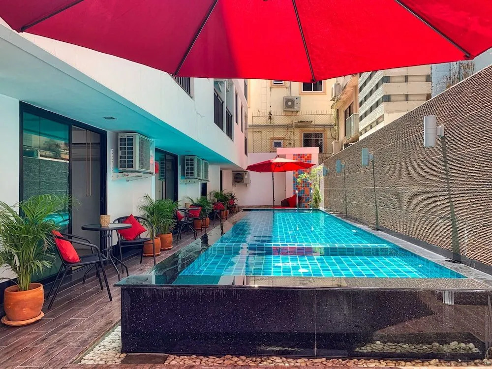 Foto - Scandia Beach Hotel - Soi 7 Best Location - 200m to Beach next to Food Market