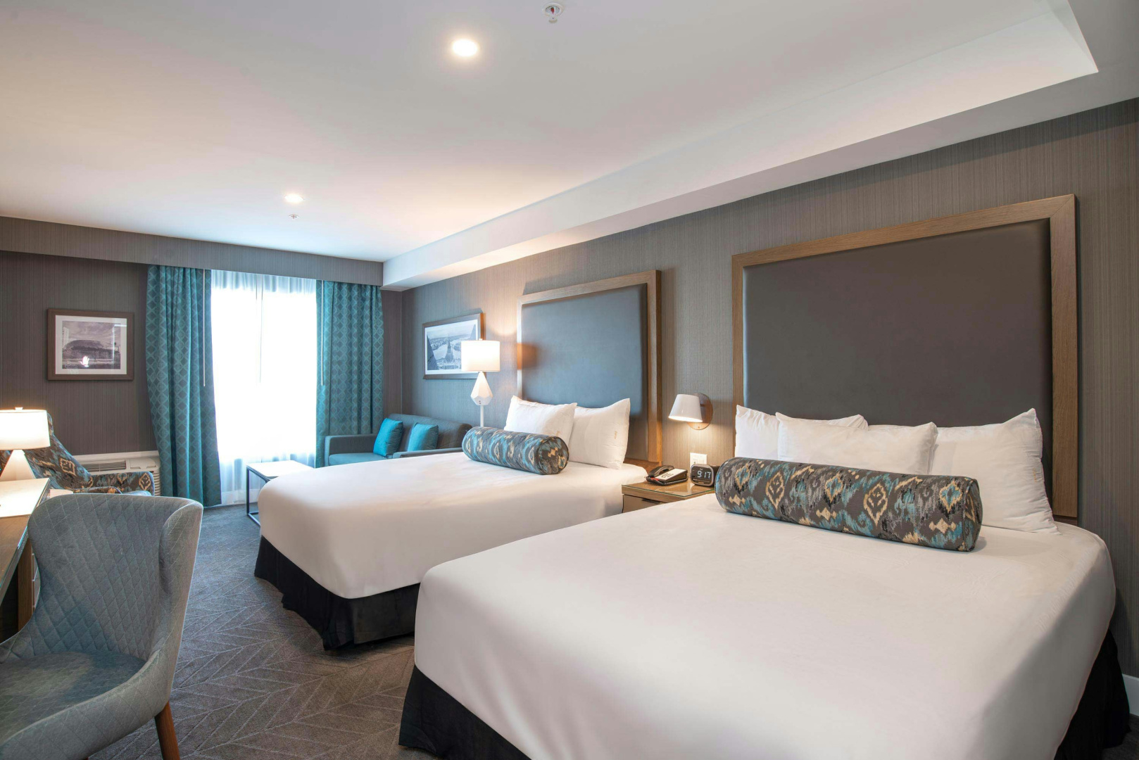 Photo - Sandman Signature Ottawa Airport Hotel