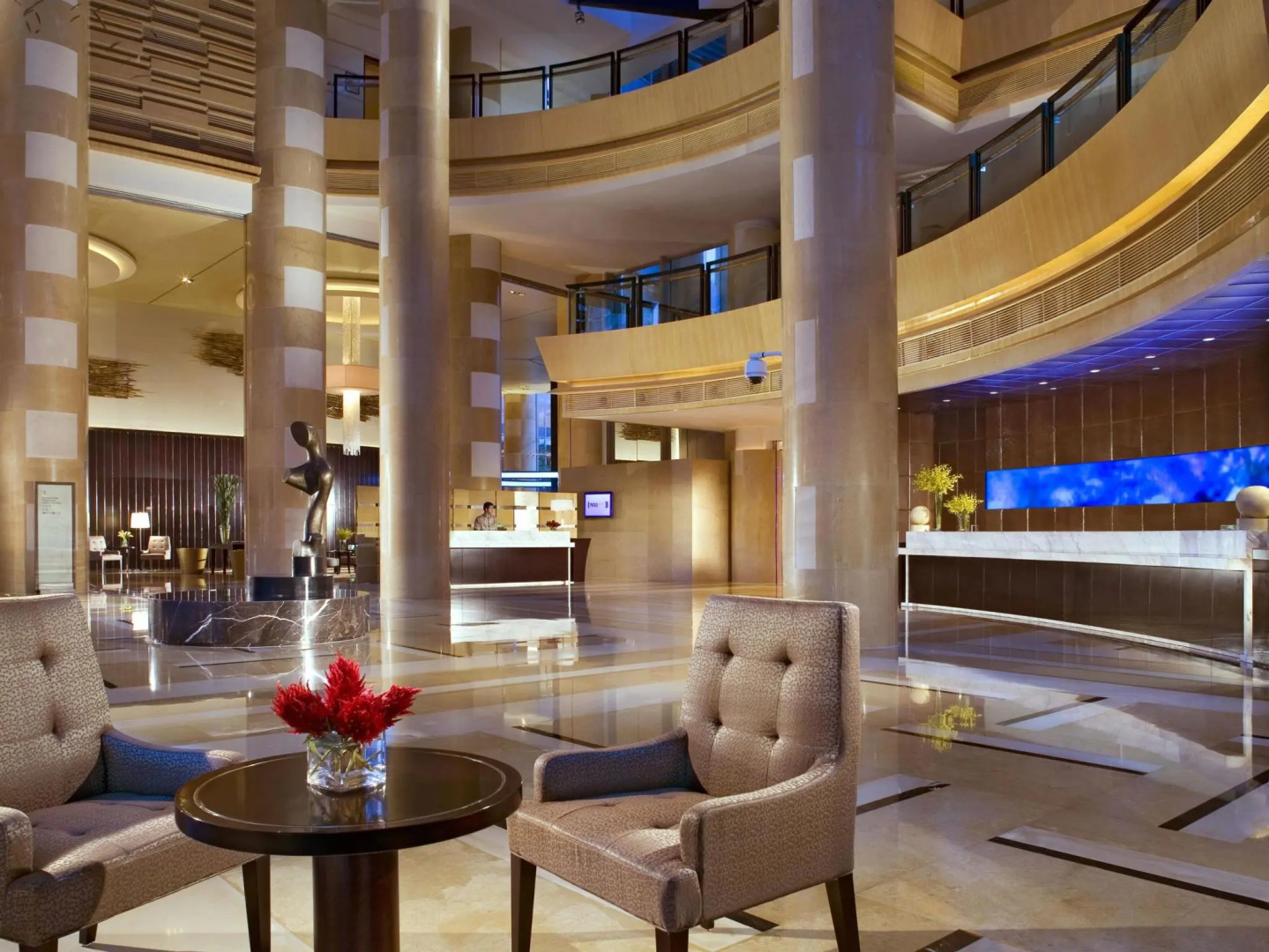 Photo - Sheraton Grand Shanghai Pudong Hotel & Residences