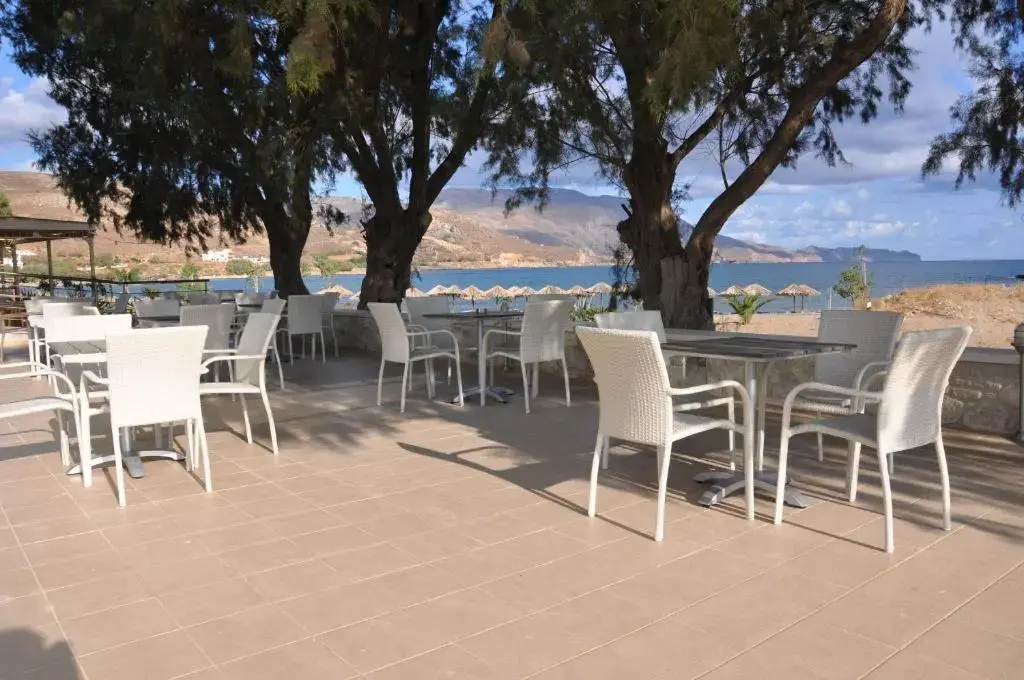 Photo - Nautilus Bay Hotel