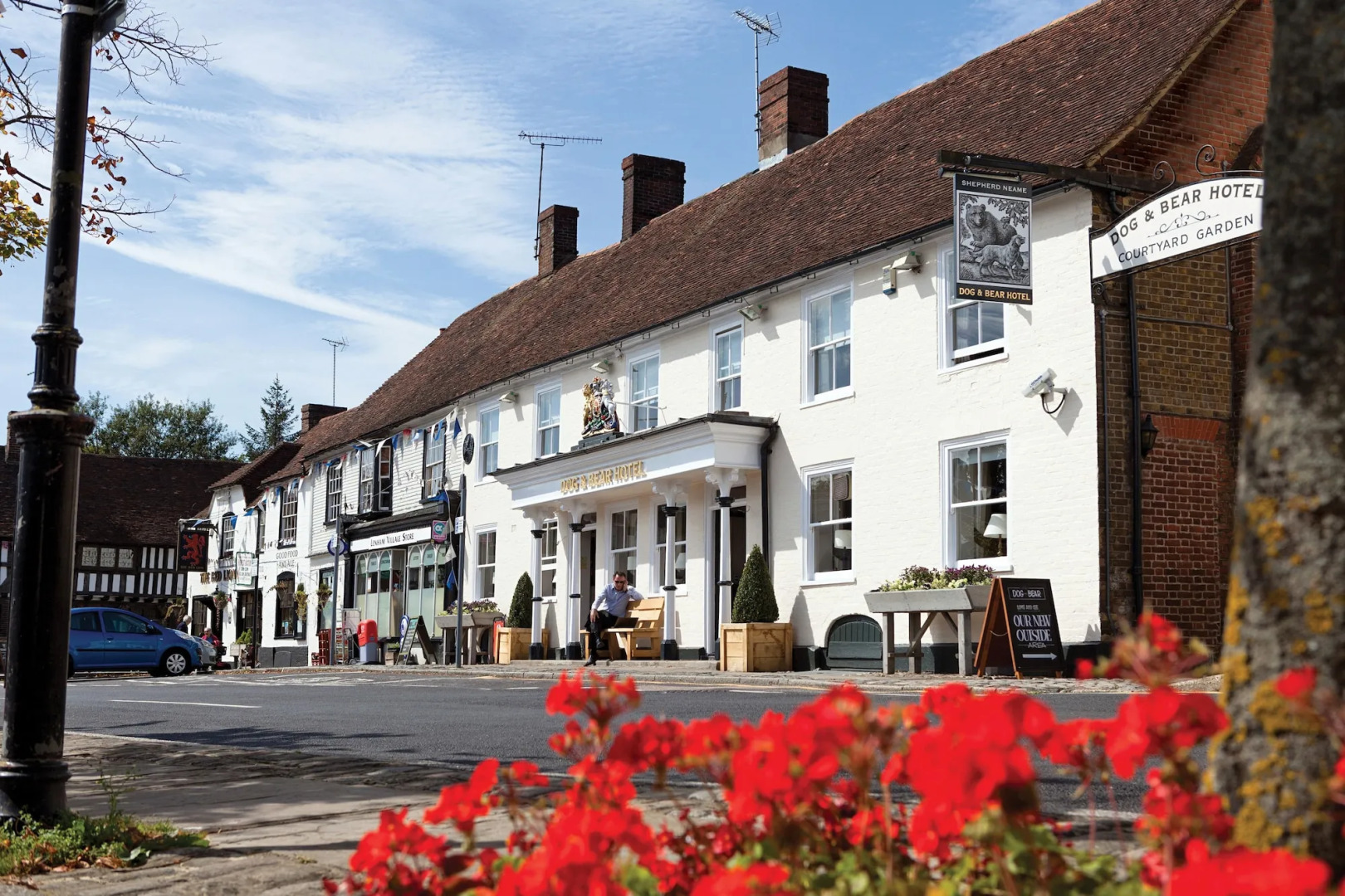 Foto - The Dog & Bear Hotel