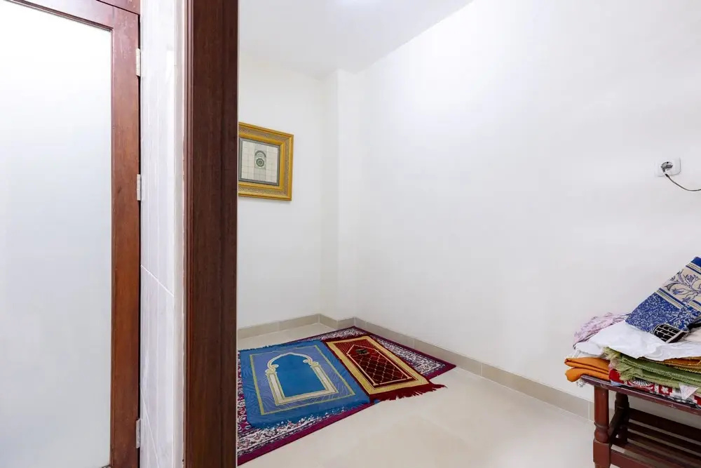 Photo - Urbanview Hotel Mitra near Grand Indonesia