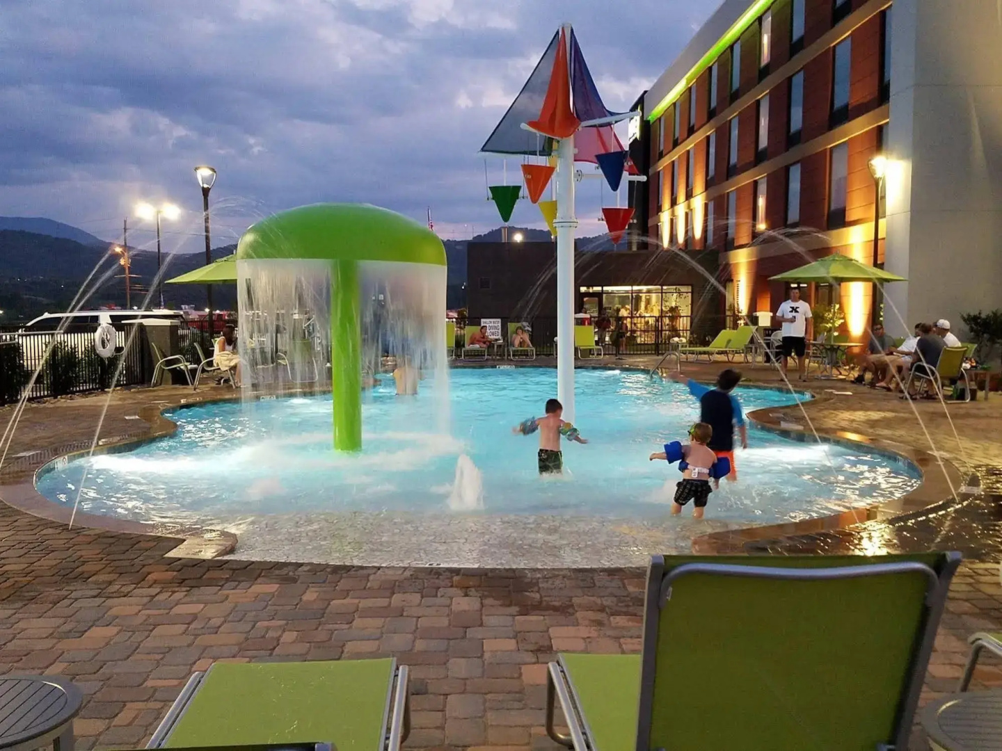 Photo - Home2 Suites By Hilton Pigeon Forge