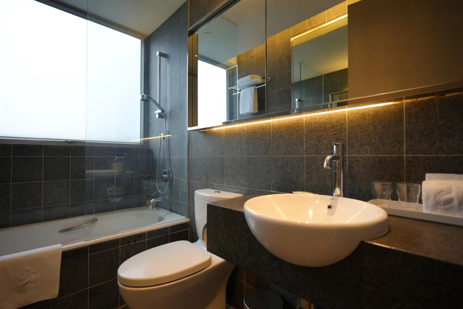 Photo - Twenty One Whitfield