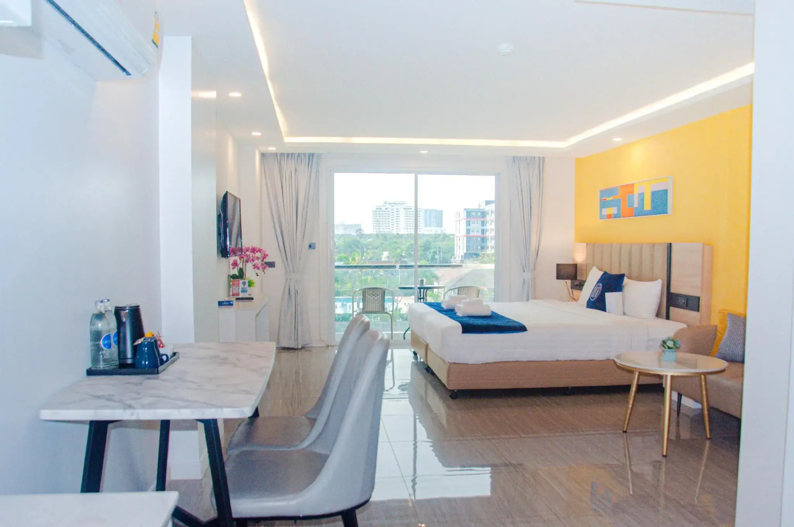 Photo - HT9 Hotel