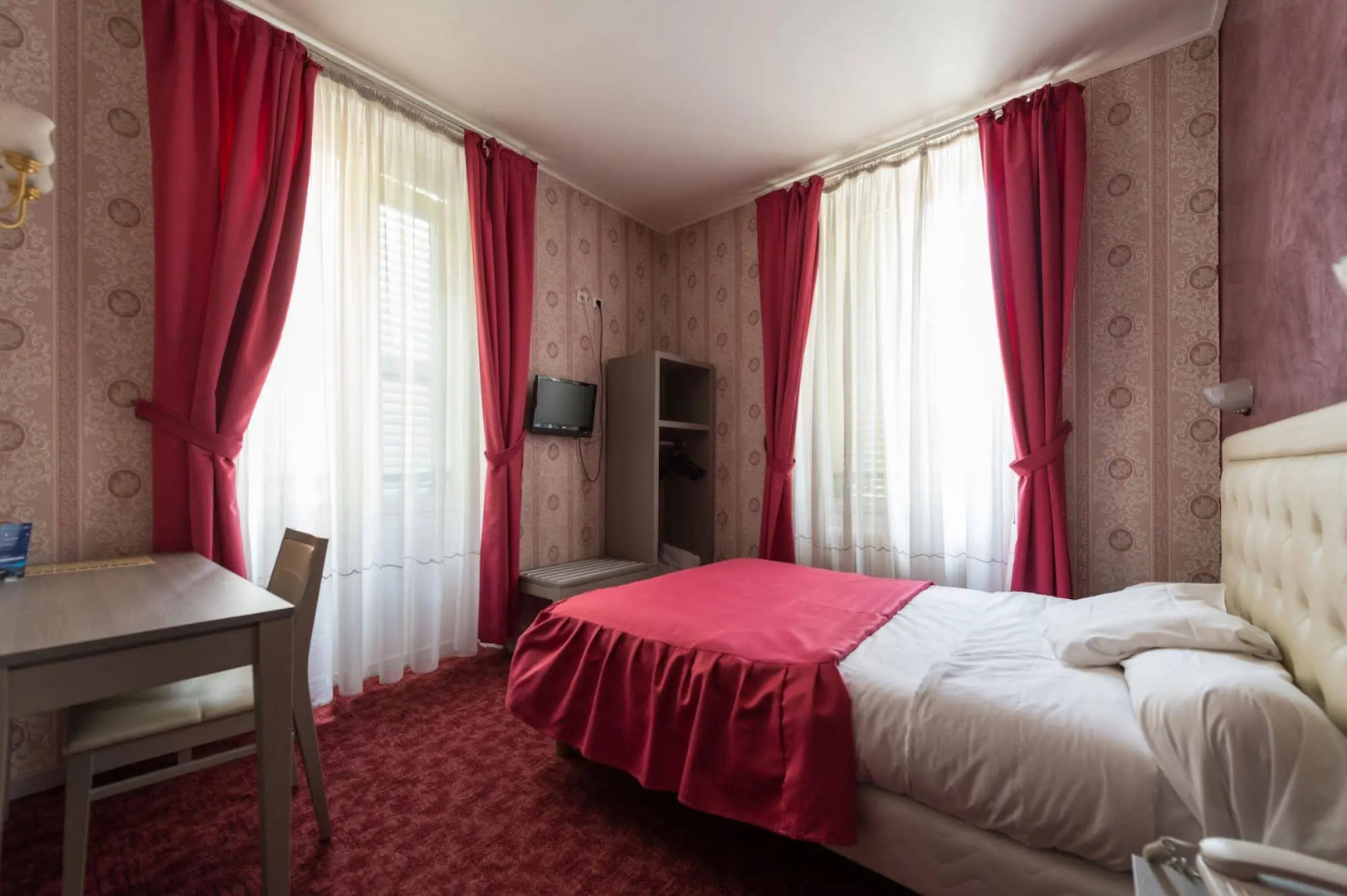 Foto - Royal Hotel Versailles